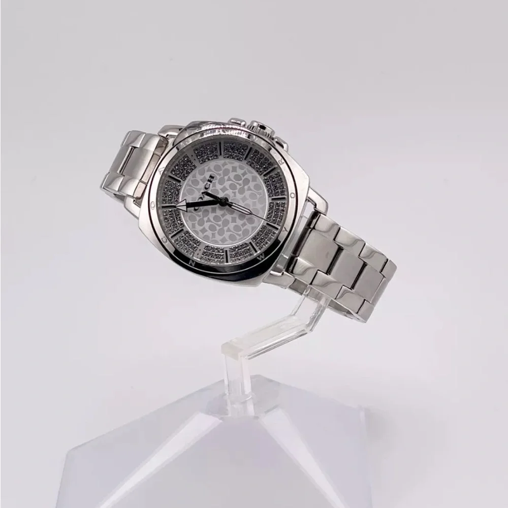 Women's Authentic Coach Watch #75 new battery